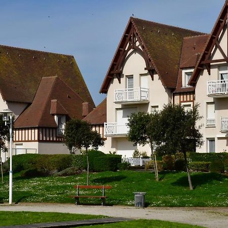 Jardin - à 50m de la plage - Wifi - Parking Courseulles-sur-Mer Exterior foto
