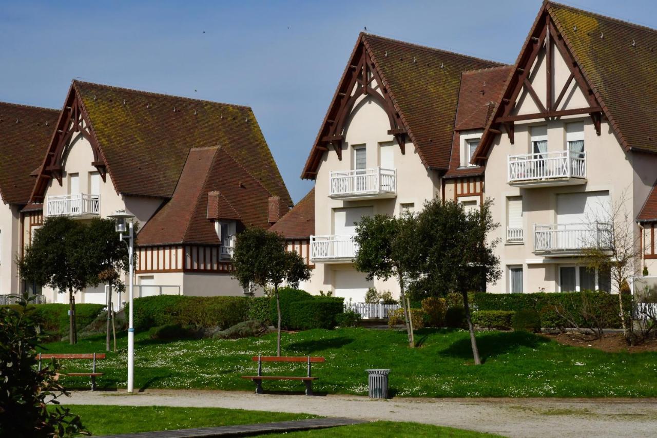 Jardin - à 50m de la plage - Wifi - Parking Courseulles-sur-Mer Exterior foto